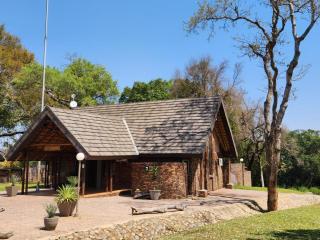 Ekuthuleni River Front Chalets Hoedspruit - Hoedspruit - 3