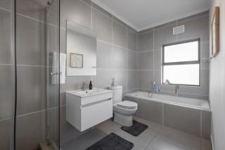 Ballito Village Luxury Apartments - 7