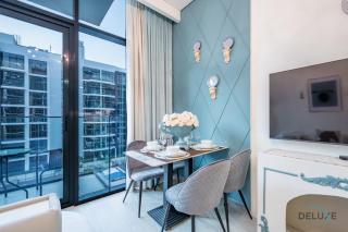 Charming 1BR Apartment in Azizi Riviera 30, Al Merkadh by Deluxe Holiday Homes - Dubai - 9
