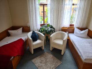 Logis Hotel Stadt Neustadt - Neustadt - 9