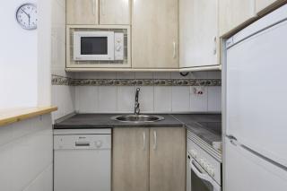 Charming 2-Bedroom Apartment with Terraces & Pool in Torrequebrada - Benalmádena - 2