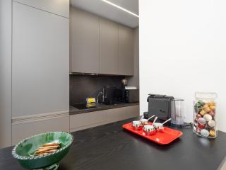 Stylish Flat with Balcony - 15 Min to Duomo - Milano - 4