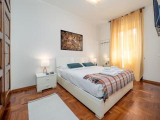 Stylish Flat with Balcony - 15 Min to Duomo - Milan - 0