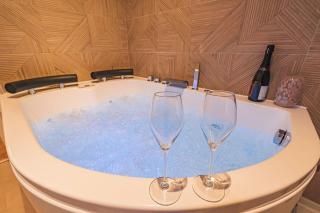 L Envolé - Jacuzzi - Proche Gare et Centre ville - 7