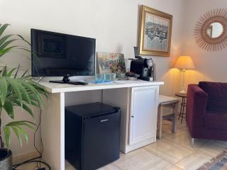Hostal de la Plaça - Hotel Boutique - Cabrils - 4