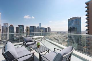 Livbnb - Contemporary Suite with Private Plunge Pool - Dubai - 8