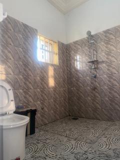 Avina specious room - Lomé - 9