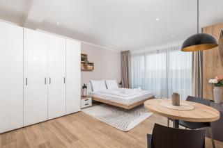 Belinda apartments with balcony & private parking - 9