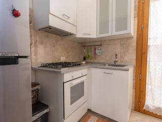 Piazza San Domenico Central Apt near the Sea! - Trapani - 1
