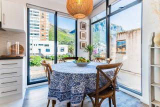 Muizenberg 1BR Walk to Beach & Cafés - Kapstadt - 5