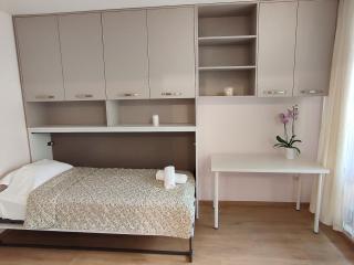 2 Coastal Retreat Apartments - 3