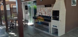 Linda Casa com 03 Dormitórios - 30 Metros até até a Praia - 9