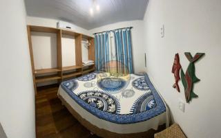 Linda Casa com 03 Dormitórios - 30 Metros até até a Praia - 8