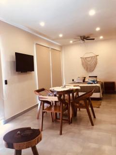 Estudio completo en la selva - 4