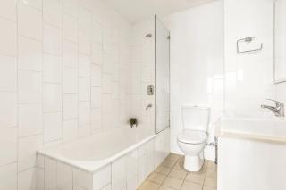 City 2 Bed 2 Bath Parking, Mins to Train and CBD - Sydney - 4