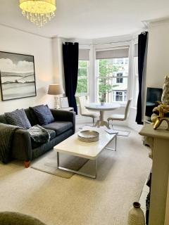 Willesden, Apartment 1, A beautifully furnished one bedroomed apartment in the heart of Llandudno - Llandudno - 2