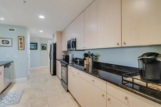 Sandy Shores Condominium - Biloxi - 7
