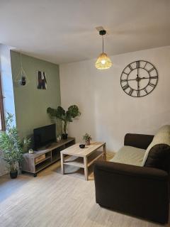 49 studio centre-ville BOX A BAGAGES GRATUITS - 9