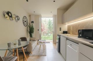 Joli duplex avec jardin, 2 personnes, Écully - Écully - 0