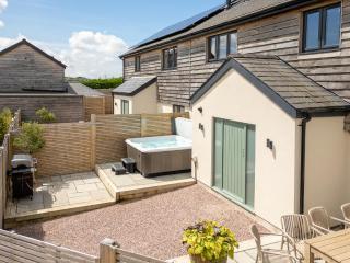 Farmyard House - Amlwch - 7