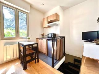 Superbe appartement à Suresnes à 10 minutes de Paris - Suresnes - 3