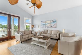 Beach Bay Getaway! Bayfront 4BR 4BA House Sleeps 12 Private pool Boat dock - Panama City Beach - 4