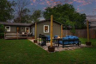 The Olive Branch - Hot Tub & Walk to Main - 4