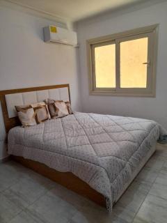 Lovely 3-Bedroom Apartment Maadi - 6