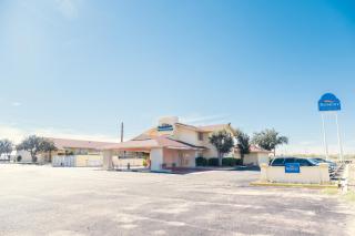 Baymont by Wyndham Fort Stockton - 0