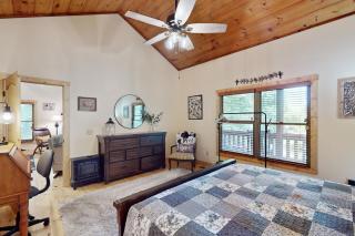 Rustic Ridge Cabin - Young Harris - 1