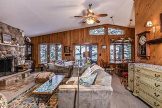 Two Sisters Lakeside - Rhinelander - 8
