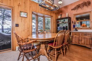 Two Sisters Lakeside - Rhinelander - 4