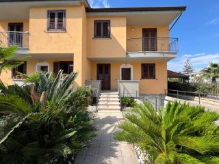 Renée Guest House - Paestum - 0