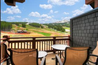 One Ski Hill Place S8501 - 8