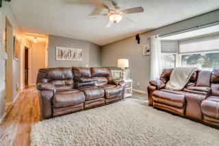 4 Mi to Dtwn White Bear Lake Home with Large Yard - 7