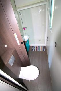 Lodges camp - - 8