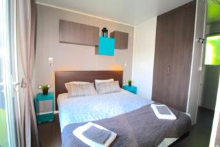 Lodges camp - - 7