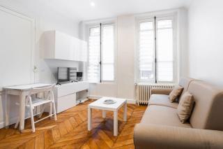 Studio Luxe Montaigne - París - 0