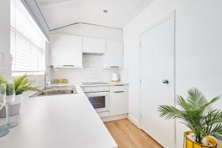 Host & Stay - Sunnyside Studio - Bempton - 2