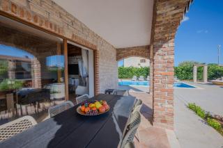 Villa Sonne in Paradis - Butkovići - 1