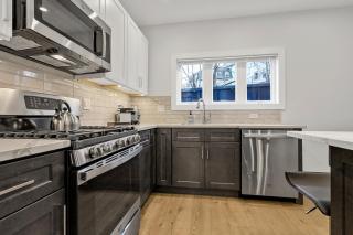 3BR2Bth MIT Harvard TD Garden BOS 2 Parking Spaces - Somerville - 3