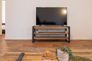 Most affordable airbnb in town - Salisbury - 7