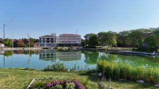 Nuk's Executive Suites - De Pere - 9