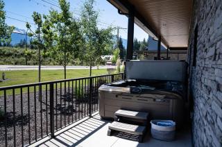 Rustic Retreat by Revelstoke Vacations - Revelstoke - 0