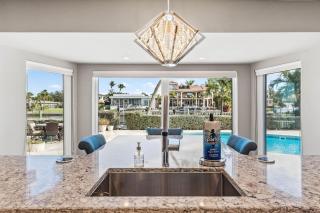 Peaceful Haven Waterfront Home Tierra Verde - Tierra Verde - 3