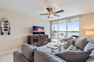 New Listing Bahia Vista 8 411 2BD 2BA - 8