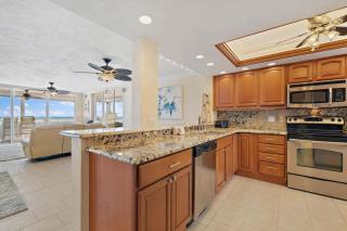 Redington Towers 3F 2BD 2BA Beachfront - St. Pete Beach - 5