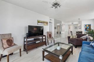 Bahia Vista Corner Unit 2 Bedroom 2 Bathroom - Tierra Verde - 9