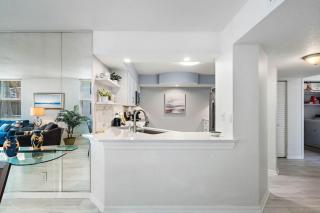 Bahia Vista Corner Unit 2 Bedroom 2 Bathroom - Tierra Verde - 8