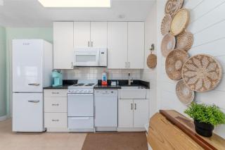 Newly Updated Sea Rocket 4 Ground Floor - 6